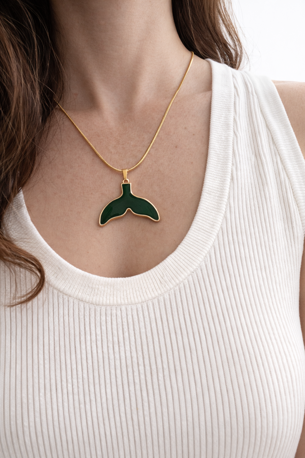 שרשרת סנפיר לבן/ירוק