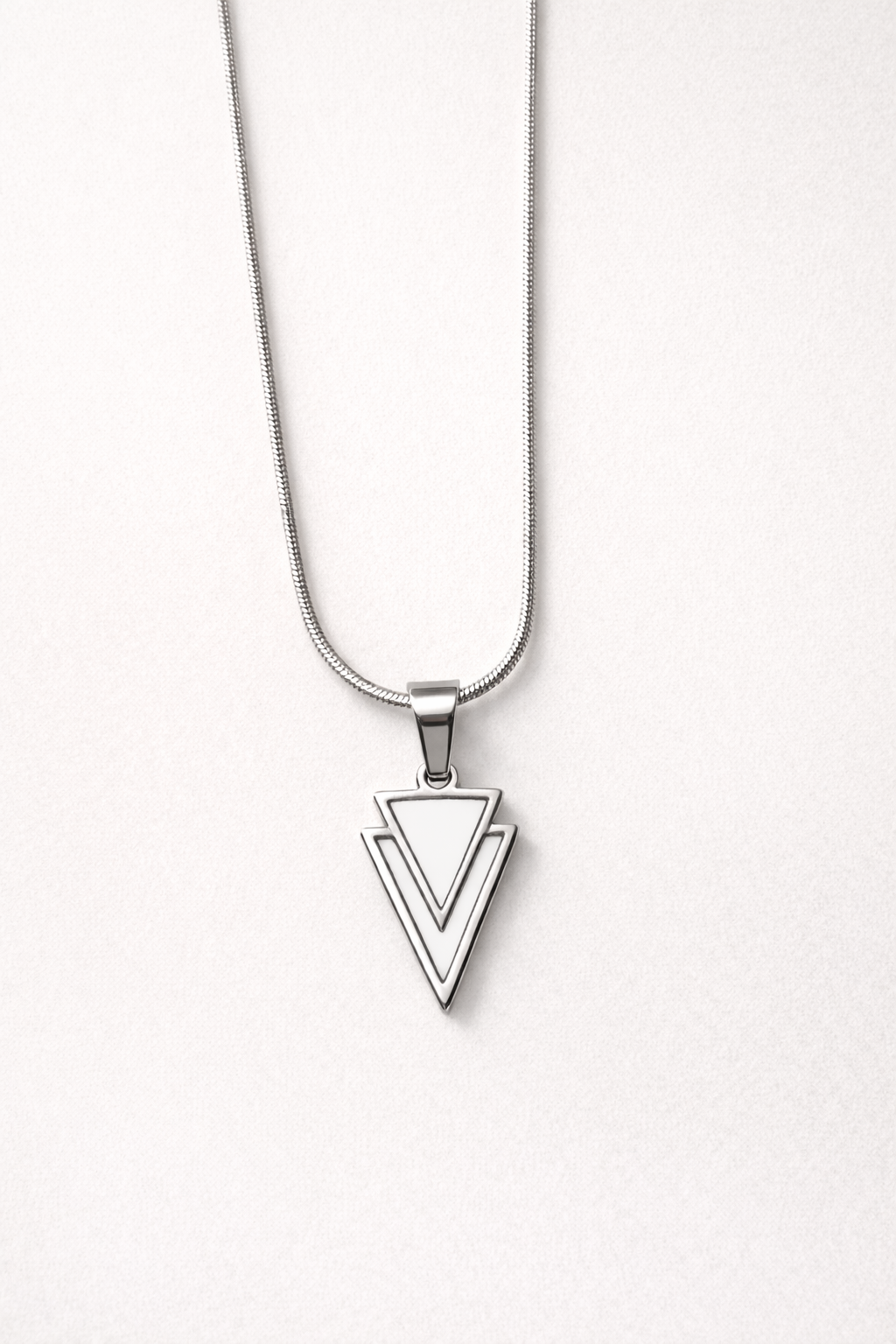 שרשרת נקודת איזון עם תמציות פרחי באך לאיזון ורוגע עשויה סטיינלס סטיל בציפוי זהב או גימור טבעי