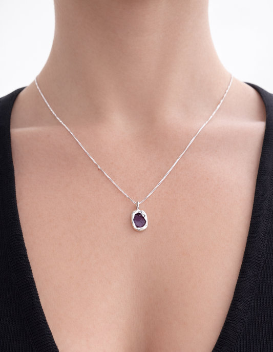 שרשרת נקודה סגולה